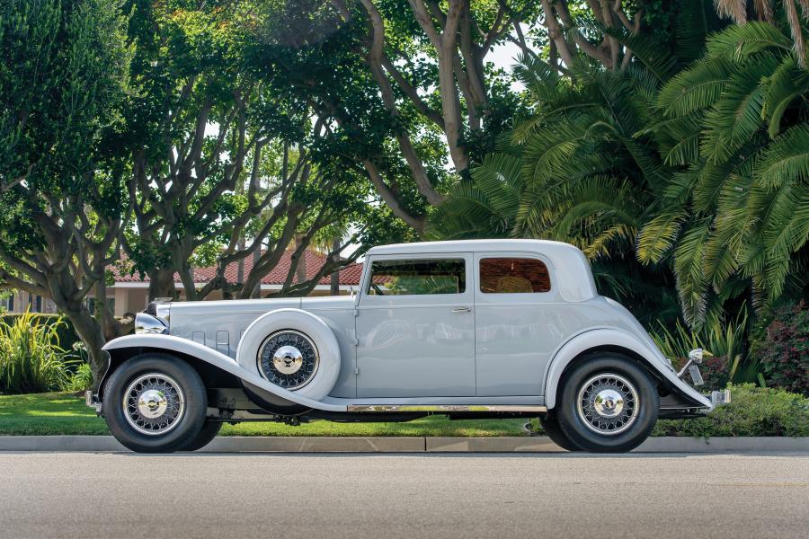  Marmon Sixteen Victoria Coupe by LeBaron (143) 1933 года  (фото 11 из 11)